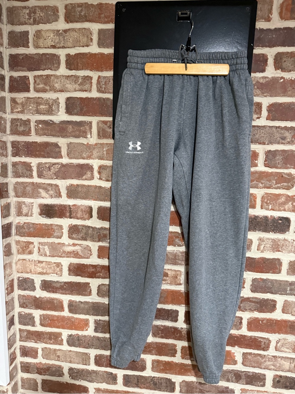 Under Armour Men's Charcoal Gray Fleece Joggers